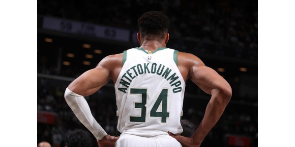 Milwaukee Bucks volvió a caer gradualmente al fondo de la liga Milwaukee Bucks volvió a caer gradualmente al fondo de la liga